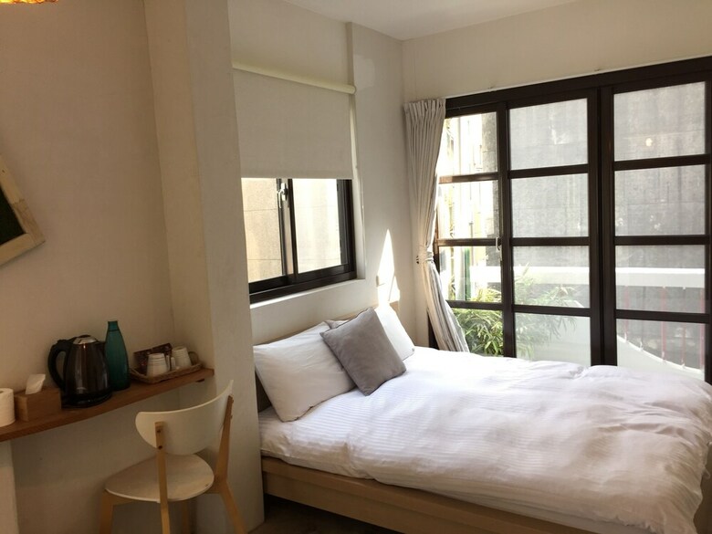 Bed & Breakfast Two Meters Lane Two Hall