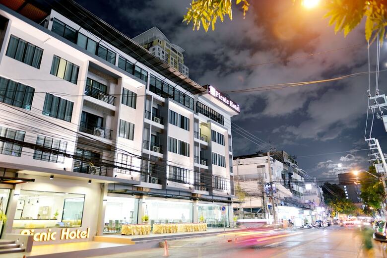 Picnic Hotel Bangkok
