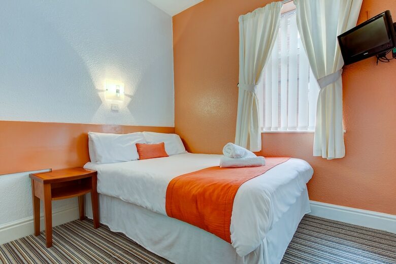 The New Sandringham Court Hotel