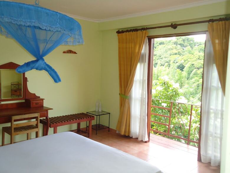 Hotel Nature Walk Resort