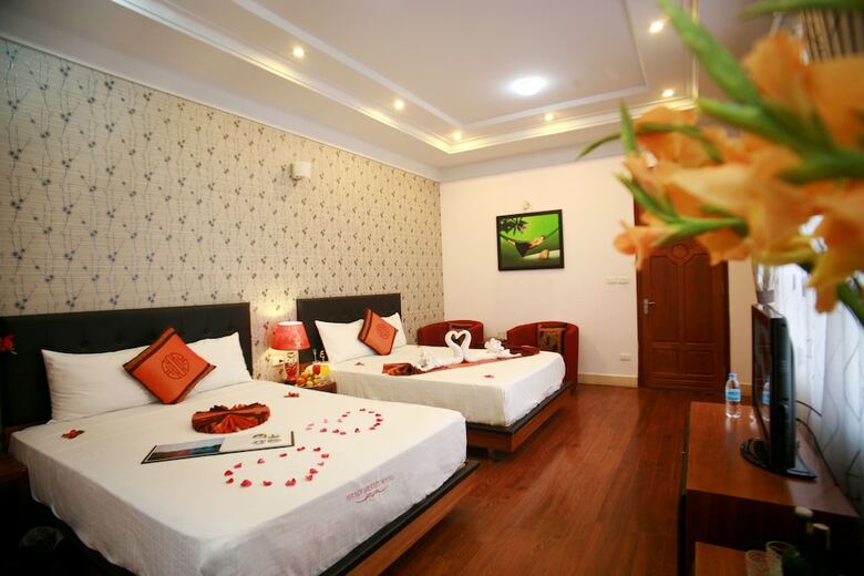 Urban Alley Hotel