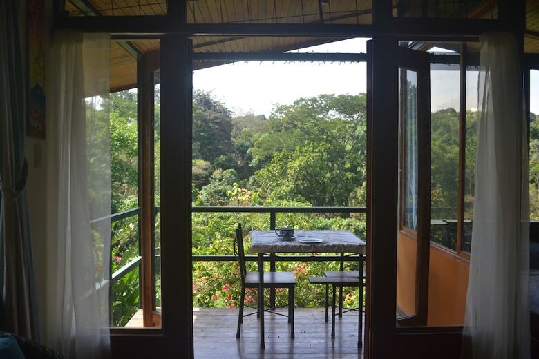 Bed & Breakfast Eden Atenas