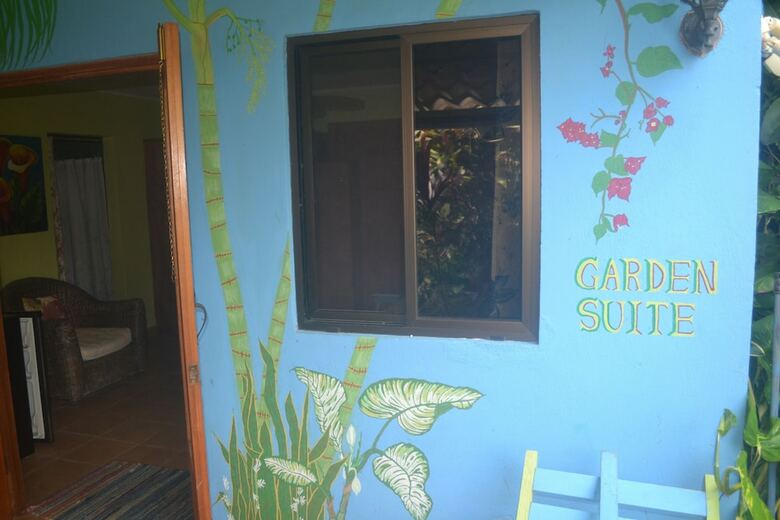 Bed & Breakfast Eden Atenas