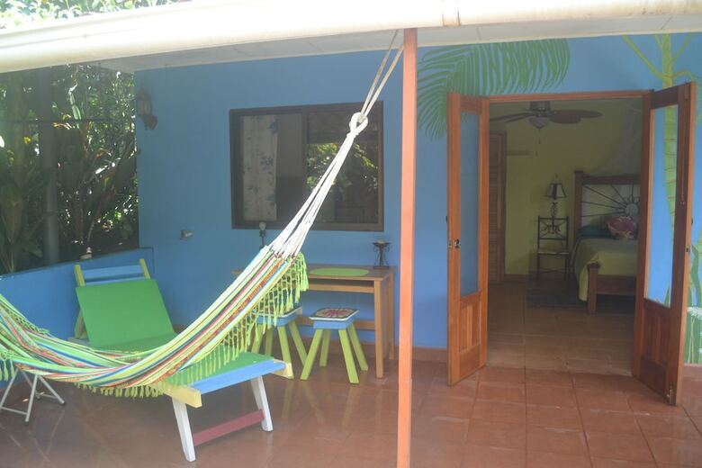 Bed & Breakfast Eden Atenas
