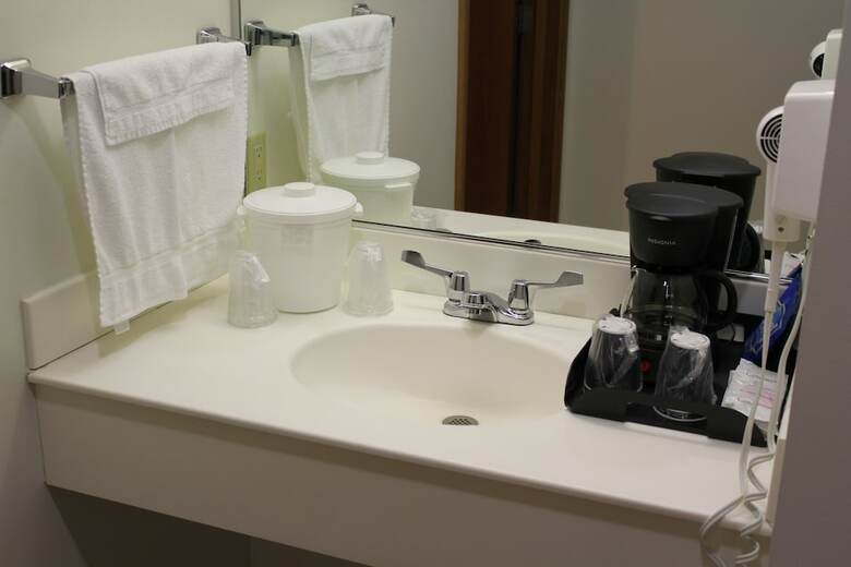Hotel Farmstead Inn & Conference Center