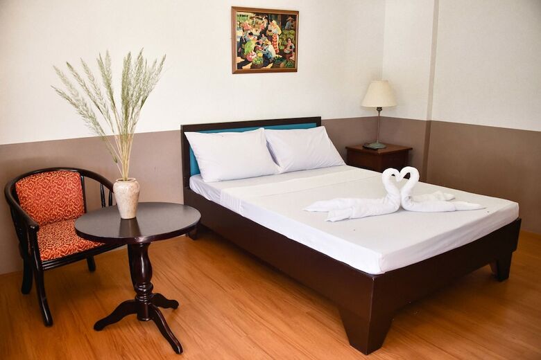 Hotel Besm Traveler's Inn