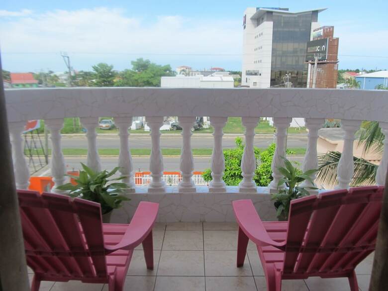 Hotel Easy Inn