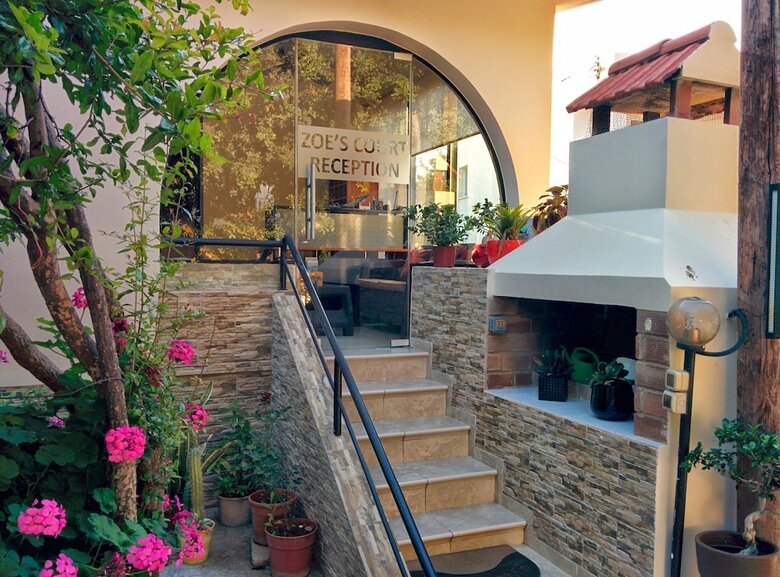 Apartamentos Zoe's Court