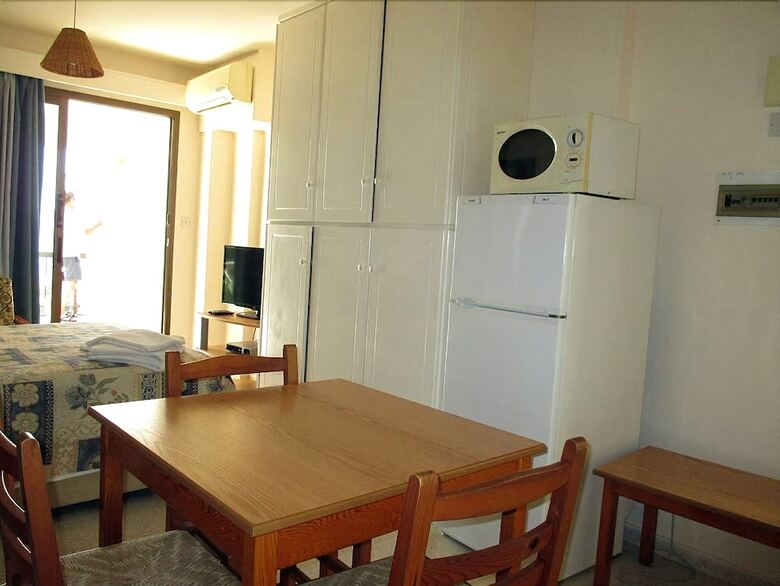 Rododafni Beach Apartments