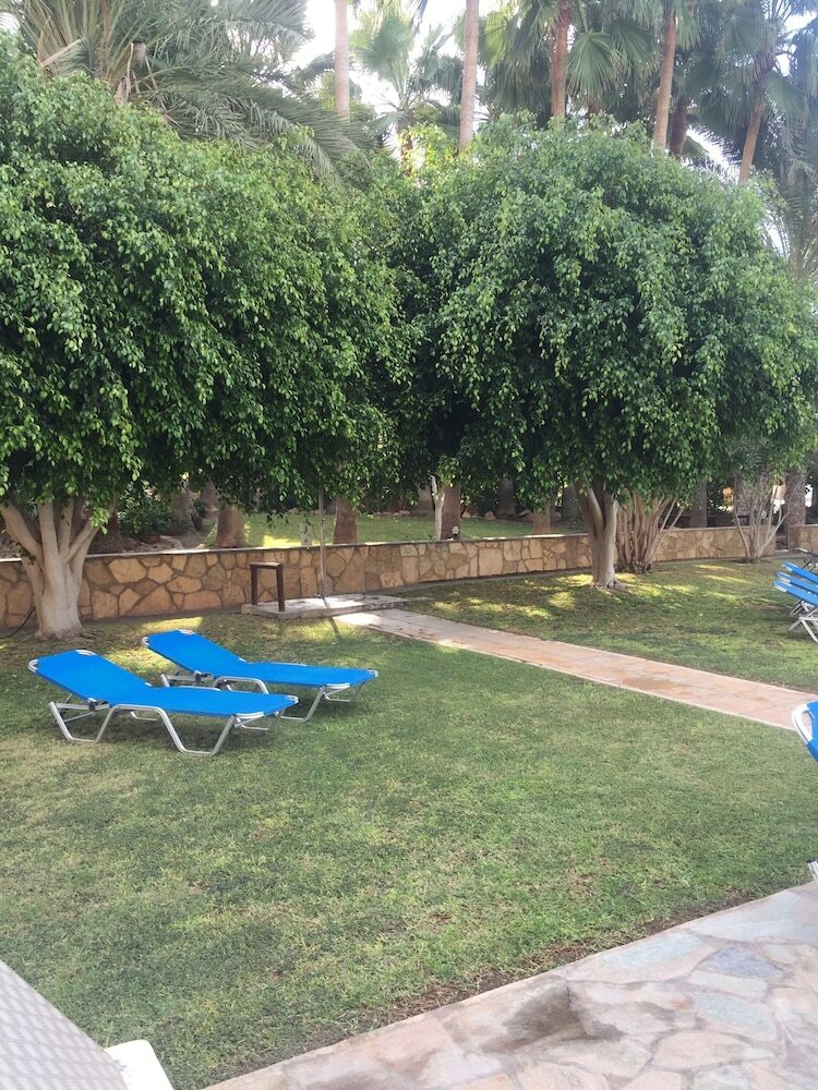 Rododafni Beach Apartments