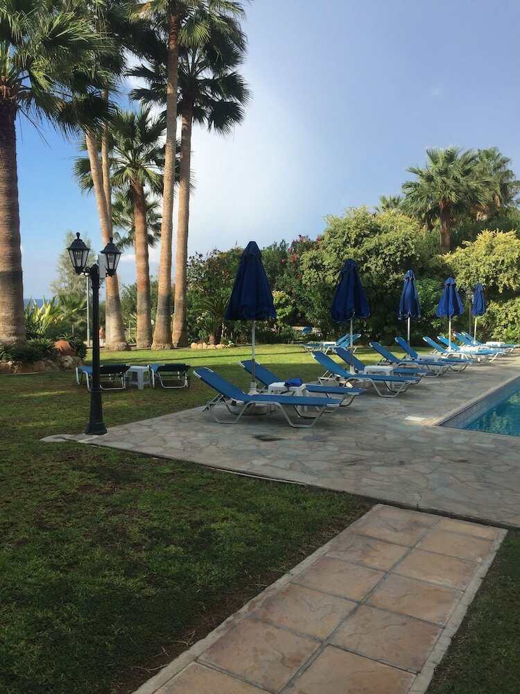 Rododafni Beach Apartments
