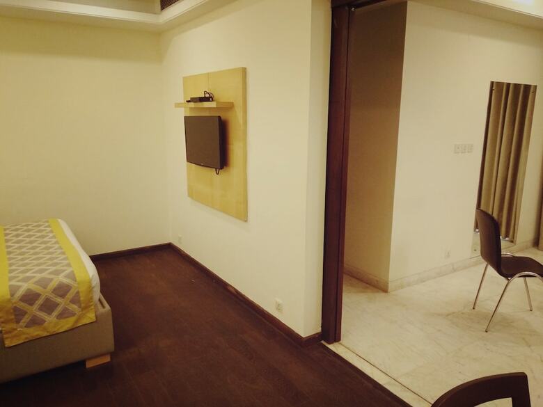 Hotel Stately Suites NH 8