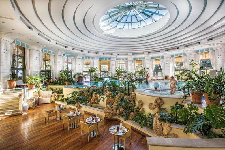 Monte-carlo Bay Hotel & Resort