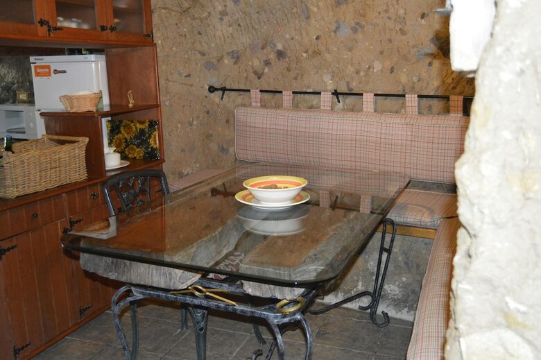 Casas Cuevas El Mimo Y Las Margaritas