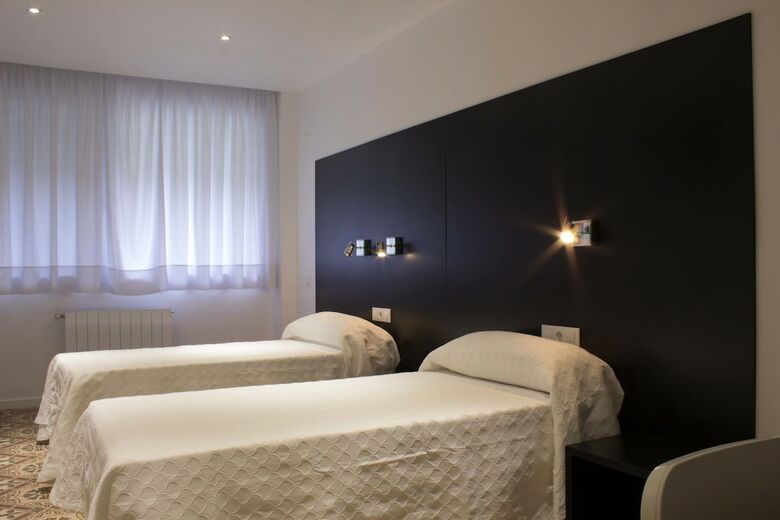 Hostal Nova