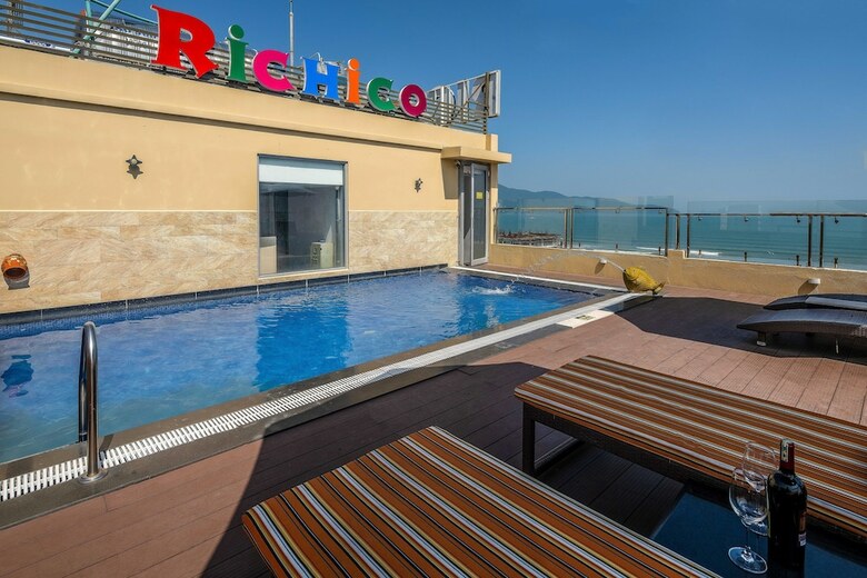 Richico Apartments And Hotel
