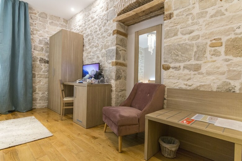 Bed & Breakfast Tifani Luxury Rooms