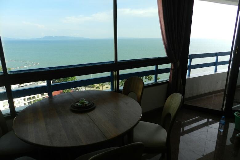 Alex Group Jomtien Plaza Condotel
