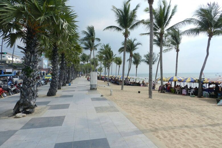 Alex Group Jomtien Plaza Condotel