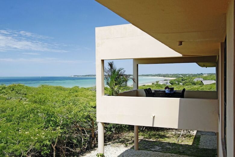 Deacra Villas By Sol Resorts