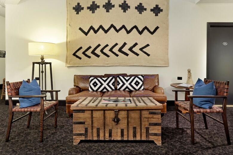 Hotel Independence Square Lodge By Frias