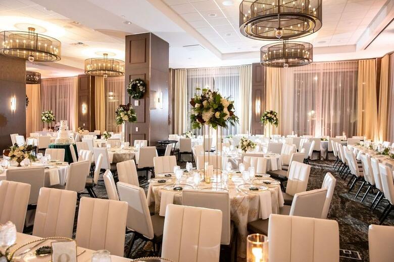 Hotel Embassy Suites By Hilton Pittsburgh Downtown