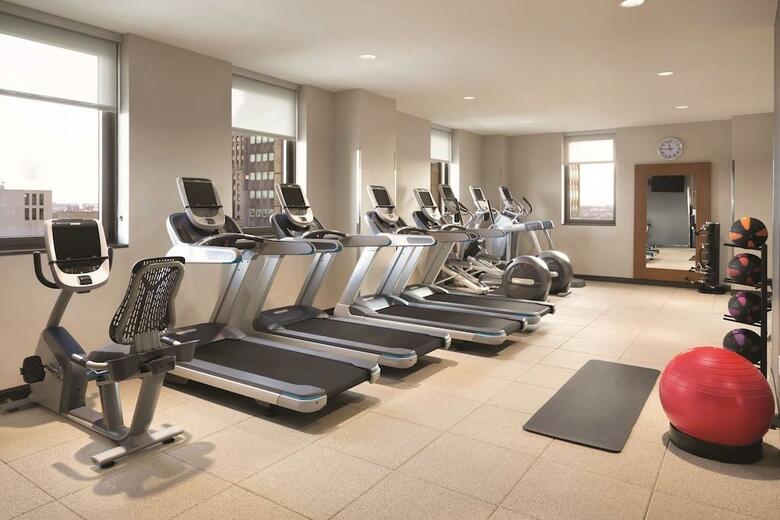 Hotel Embassy Suites By Hilton Pittsburgh Downtown
