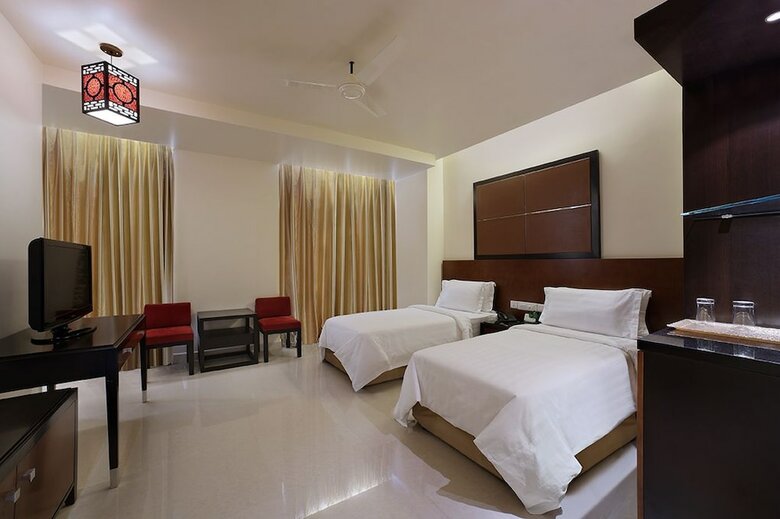 Hotel Sara Regency