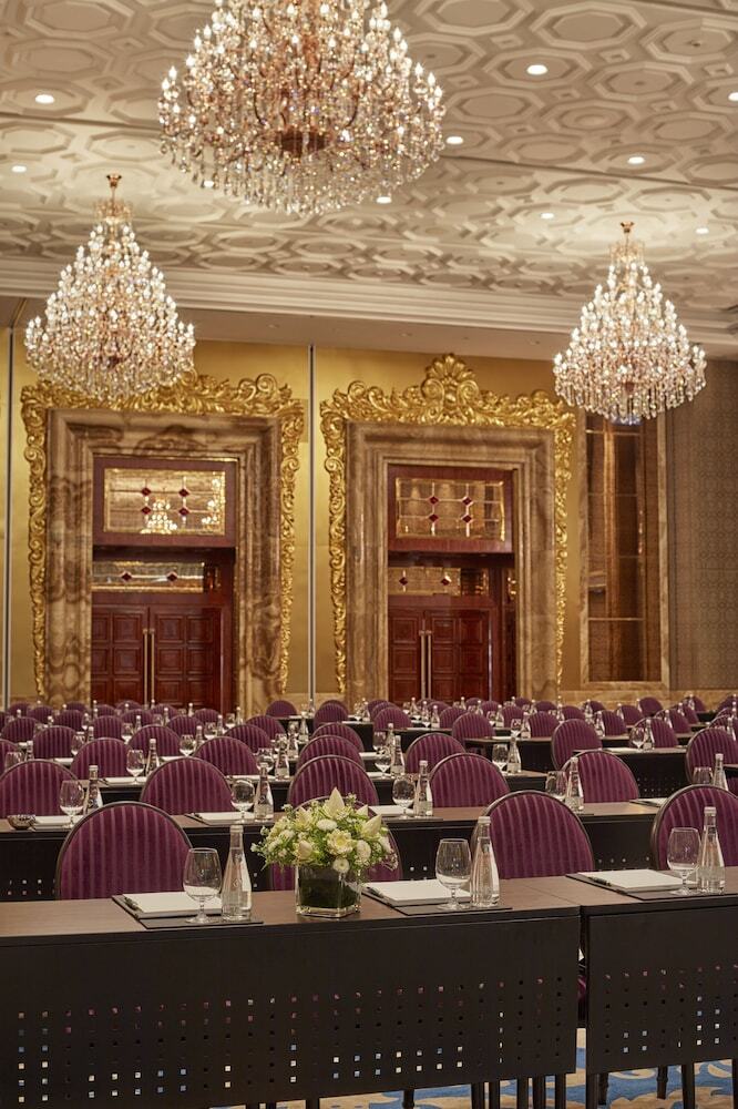 Aparthotel The Reverie Saigon Residential Suites