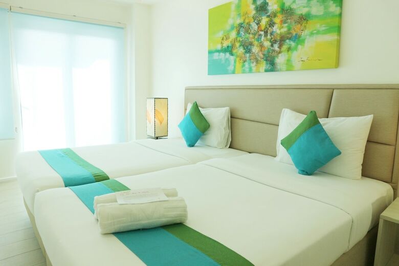 Lime Hotel Boracay