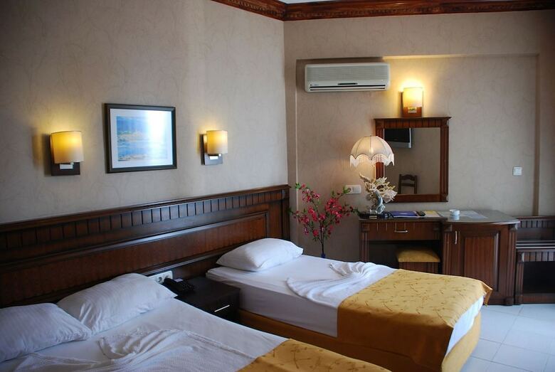Hotel Kleopatra ?kiz Otel
