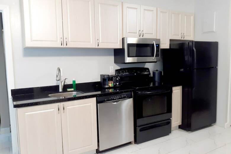 Apartamentos Hotel Oshawa Downtown