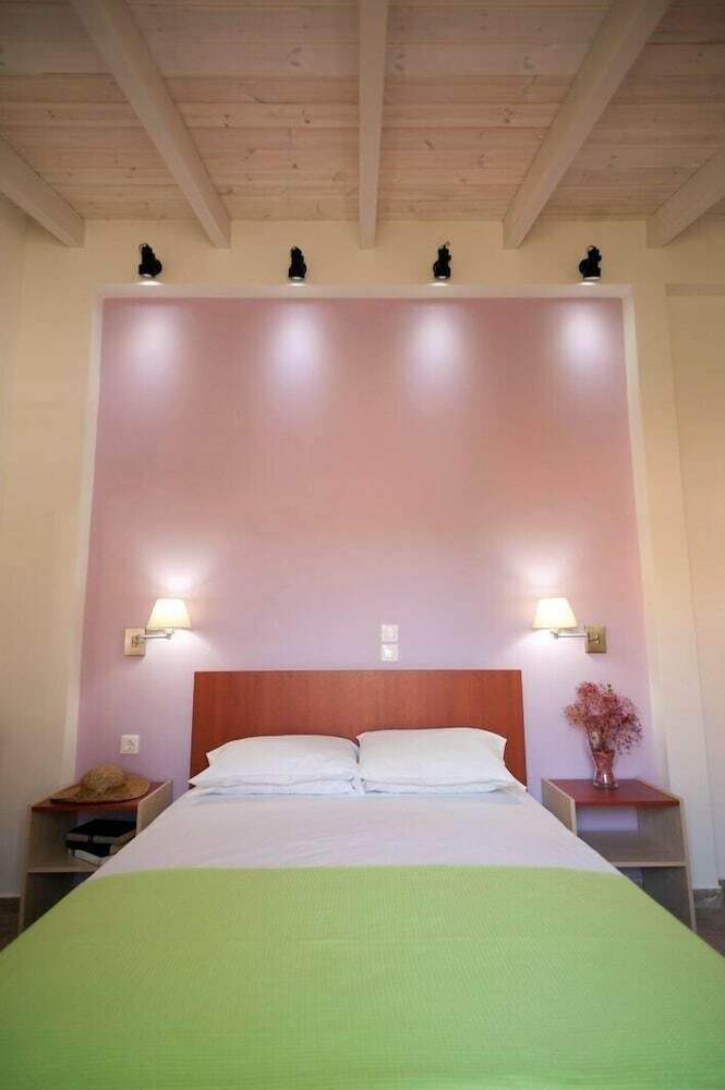 Aparthotel Nikolas Suites