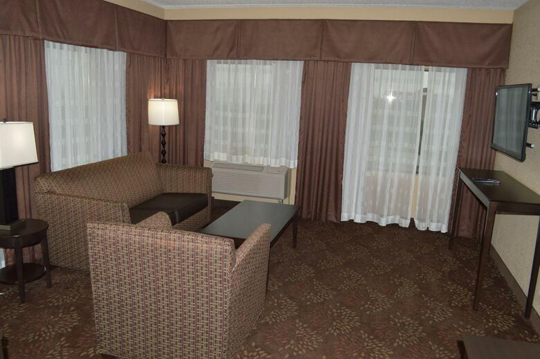 Hotel Holiday Inn Charlotte University Executive Park