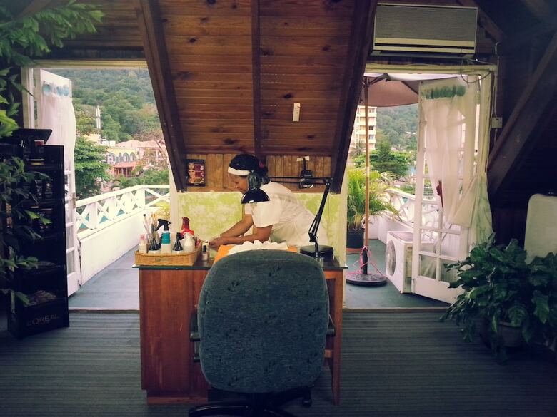 Private 2 Bedroom Condo A31 Sandcastle