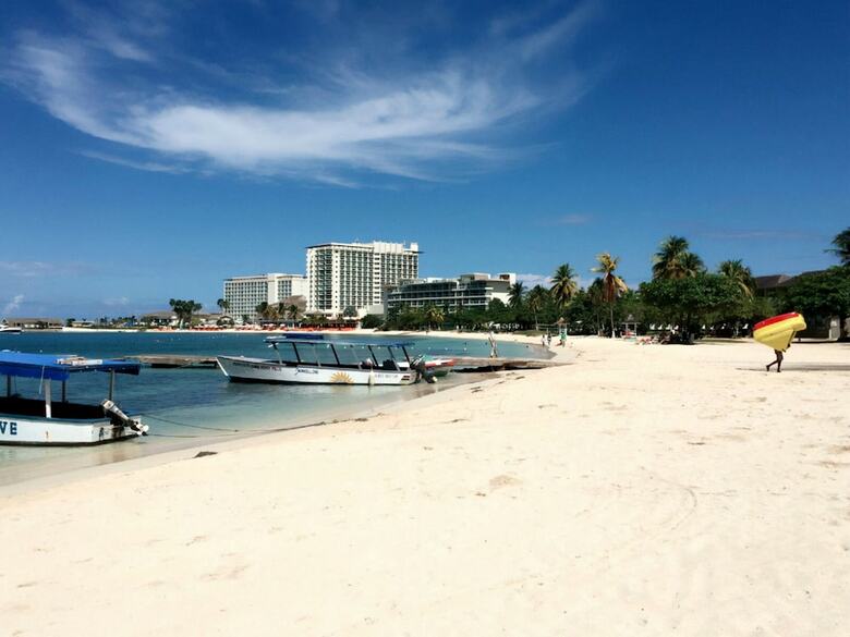 Private 2 Bedroom Condo A31 Sandcastle