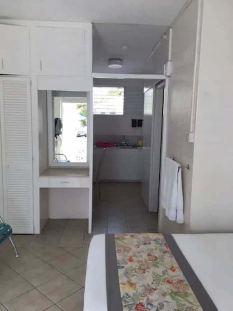 Nautilus Beach Apartments