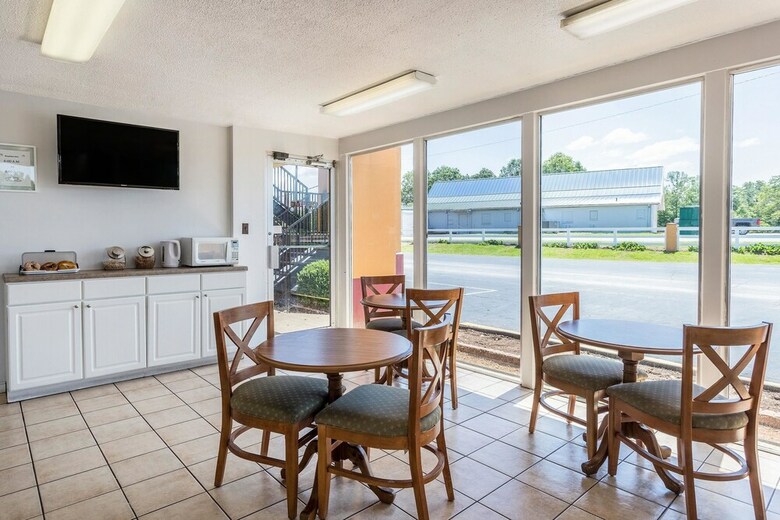 Motel Rodeway Inn Denmark-jackson