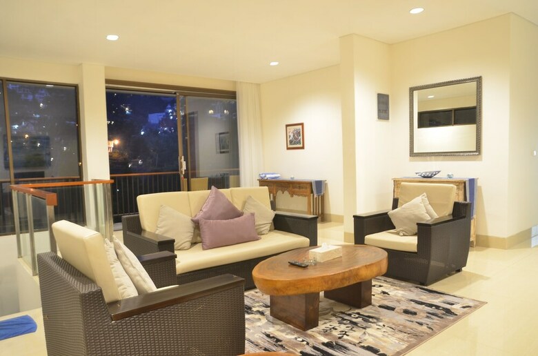 Cempaka Villa Dago Private Pool