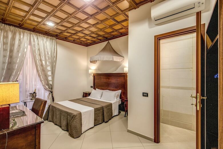 Hotel Artemis Guest House