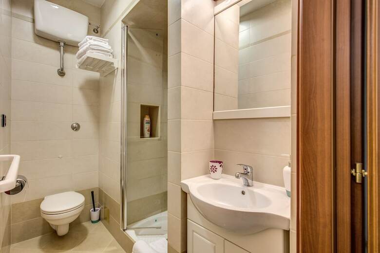 Hotel Artemis Guest House