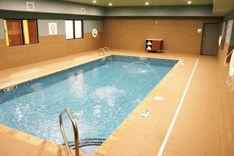 Hotel Holiday Inn Express & Suites Clarion