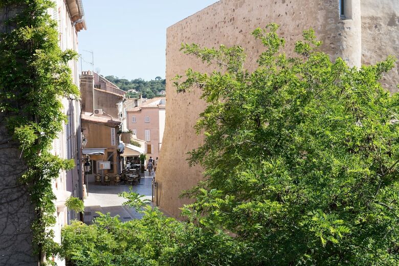 Hotel H�tel Restaurant Le Yaca