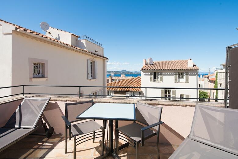 Hotel H�tel Restaurant Le Yaca