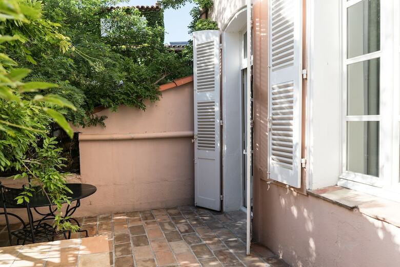 Hotel H�tel Restaurant Le Yaca