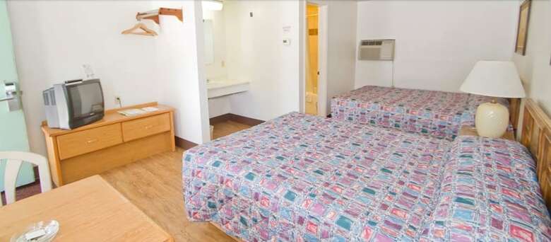 Hotel Brooks Street Motor Inn