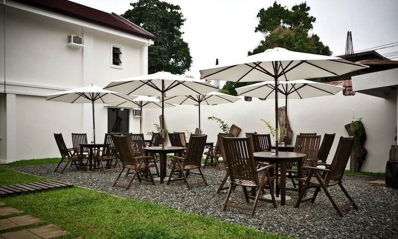 Bed & Breakfast Cleon Villas Pension