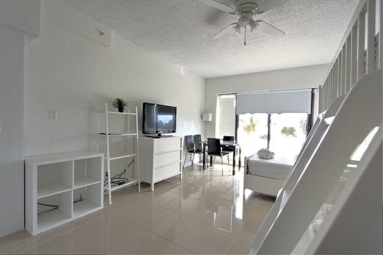 Private Apartments At The Casablanca