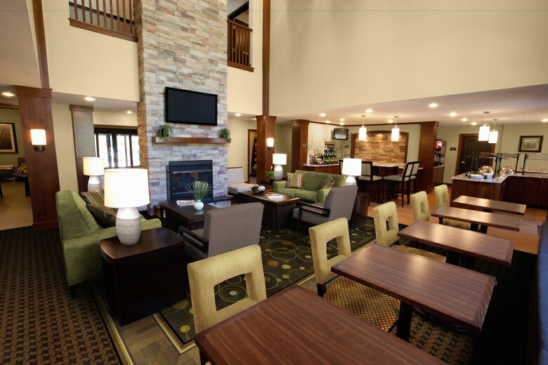 Hotel Staybridge Suites Eau Claire - Altoona