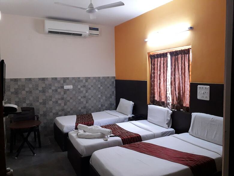 Hotel Season 4 Residences -  Thiruvanmiyur